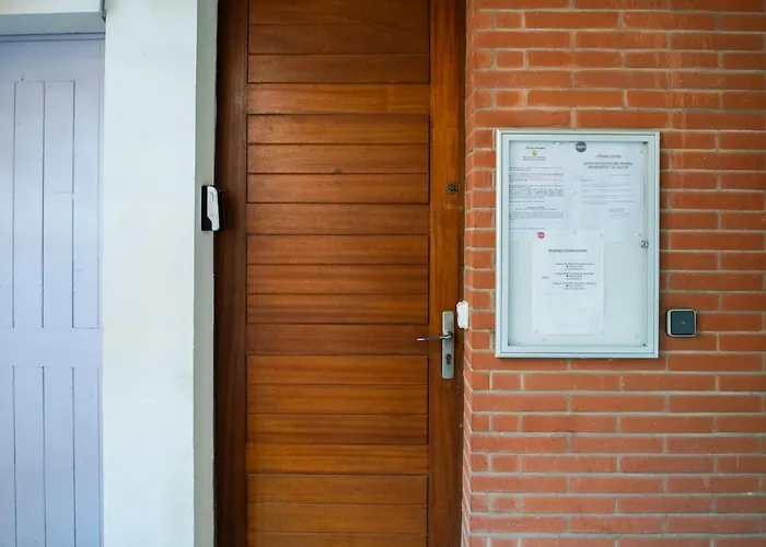 36 M2 2-room Apartment, Parking, Fiber Internet, Near Metro, Literie Bultex アパート ラモンヴィル・サン・タニュ