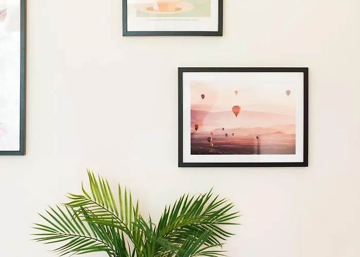 36 M2 2-room Apartment, Parking, Fiber Internet, Near Metro, Literie Bultex アパート ラモンヴィル・サン・タニュ